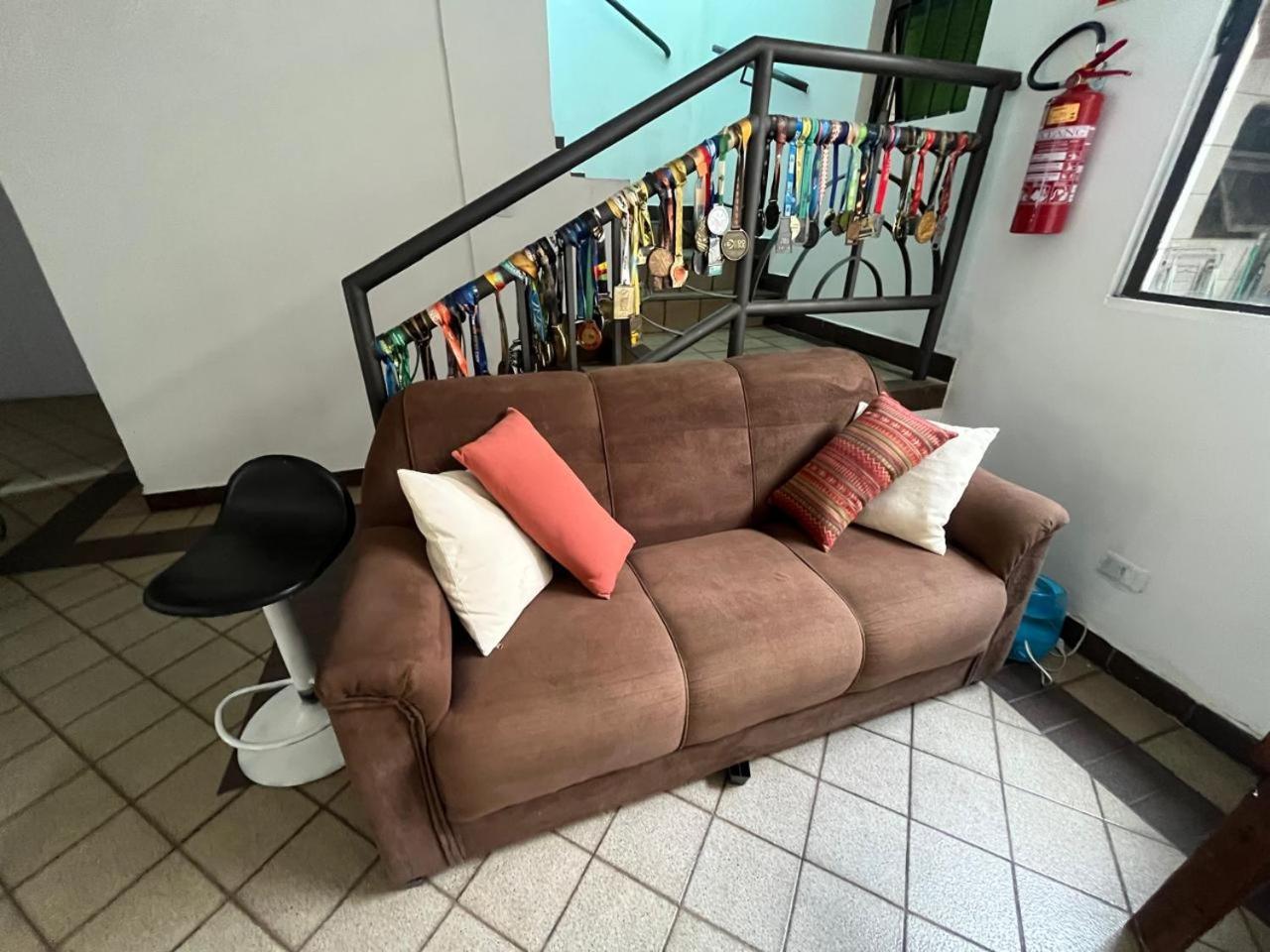 Casa Quintal Bueno! 5 Quartos Com Ar Split E Internet Ultra! Perto Do Melhor De Goiania! Marista Parques Areiao E Vaca Brava Hospital Premium Mater Dei Blue Fit Perdomo Goiania Shopping! Buitenkant foto